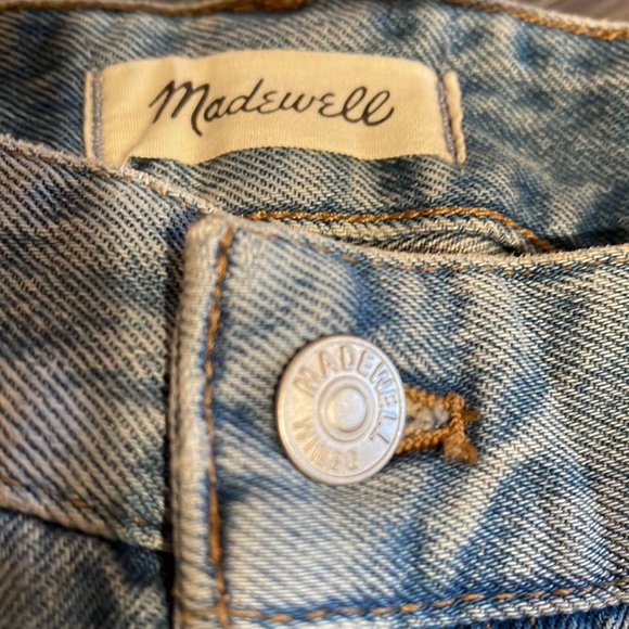 NWT Madewell Destructed Edition Relaxed Denim Short - Picture 5 of 6